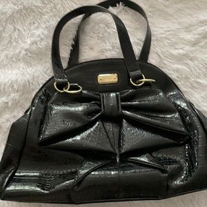 Pretty black purse